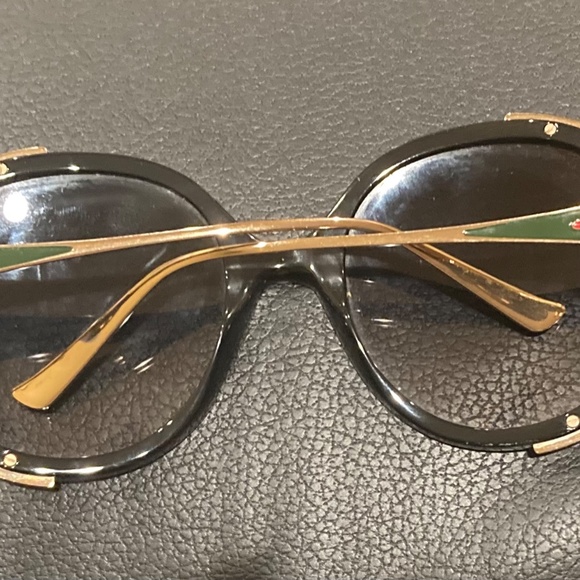 Gucci Oversized Black Sunglasses with Detail main image 4